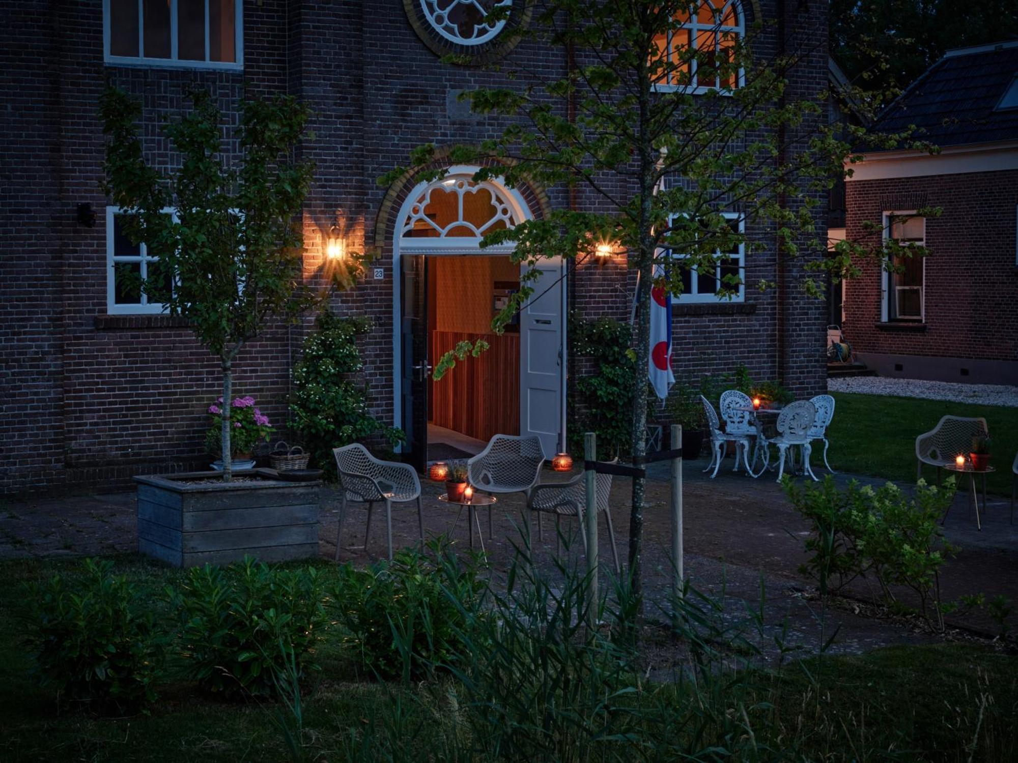 B&B De Pastorie Bij Dokkum Reitsum Esterno foto