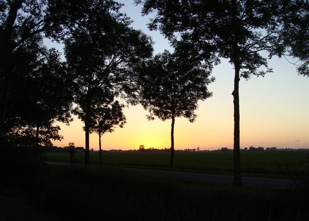 B&B De Pastorie Bij Dokkum Reitsum Esterno foto