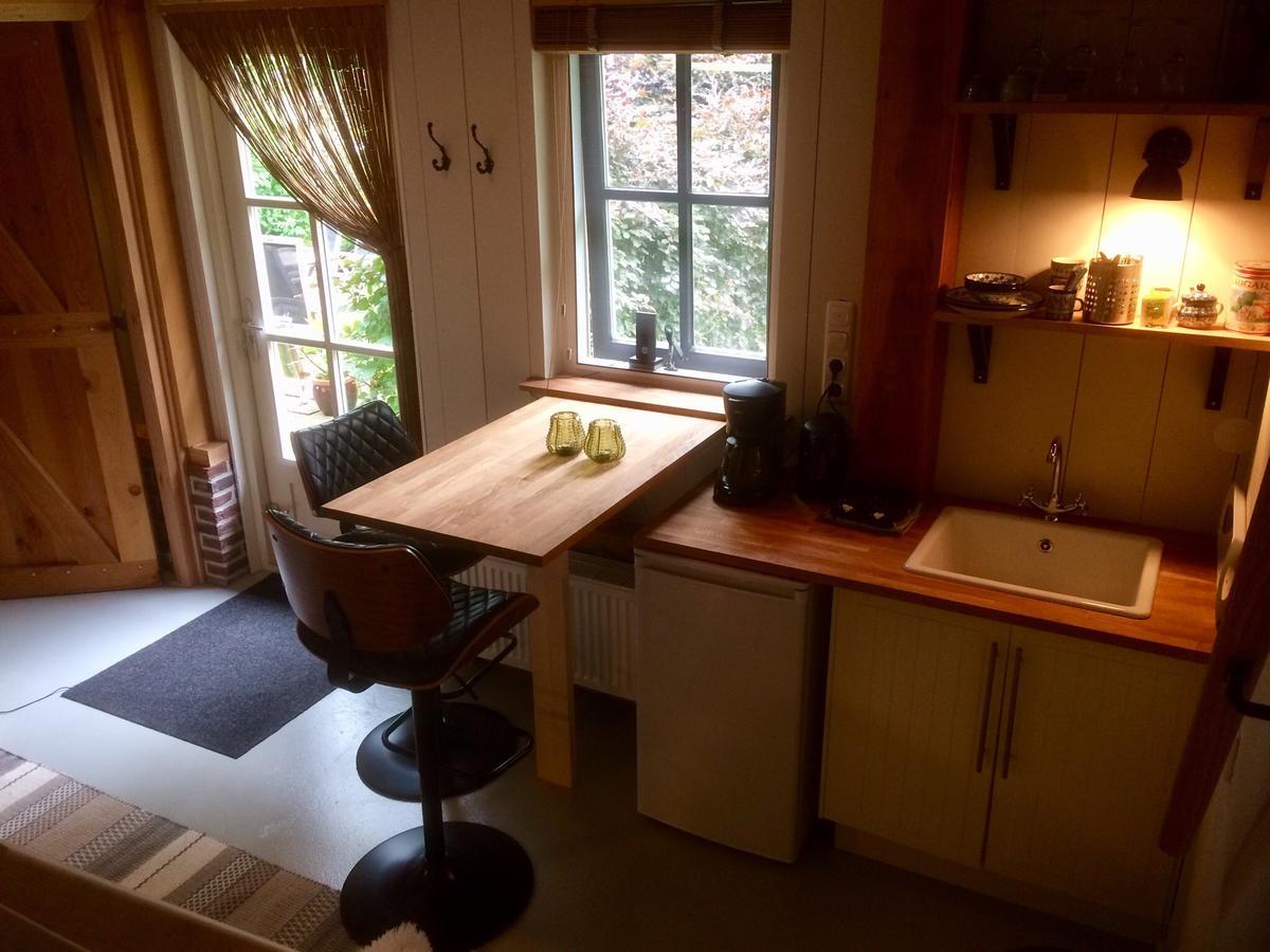 B&B De Pastorie Bij Dokkum Reitsum Esterno foto